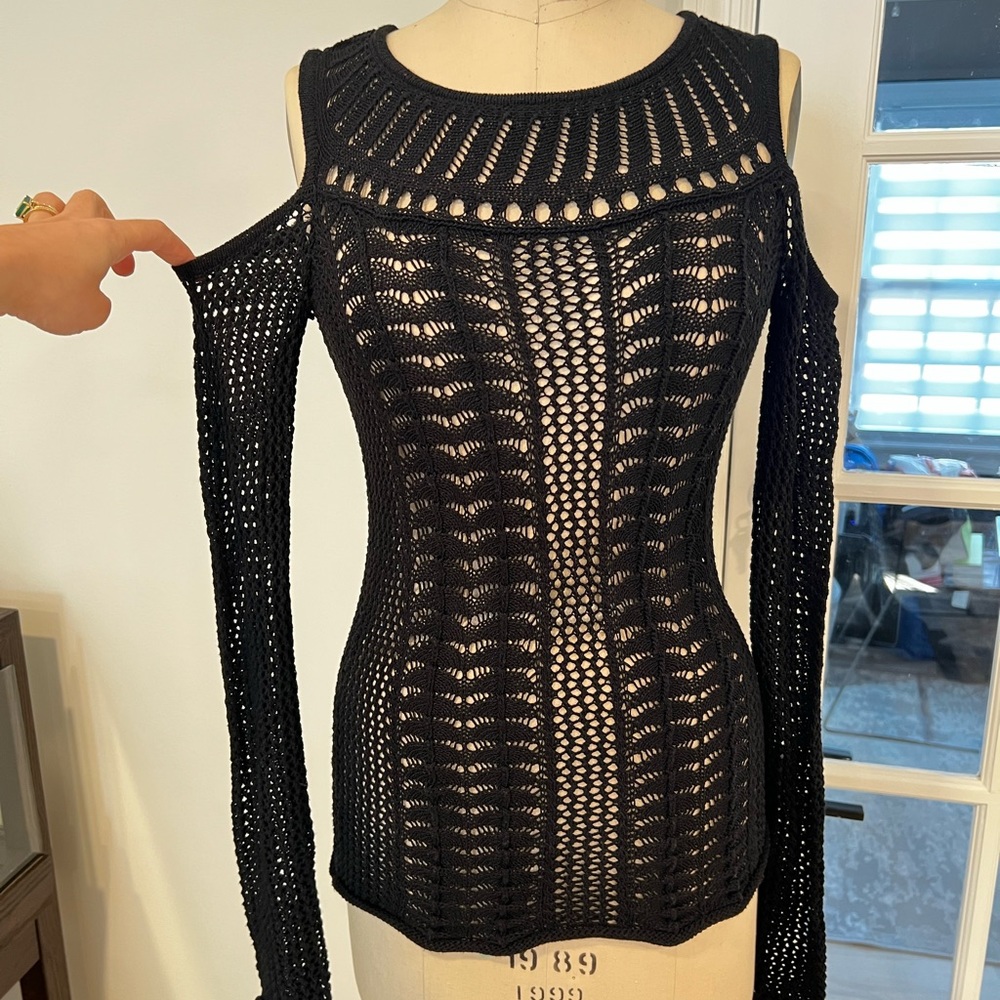 Black knitted crochet long sleeve top - Jessica Simpson